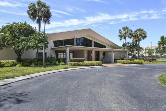 Building Photo - 3242 S Semoran Blvd