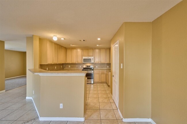 Building Photo - 3022 Swift Brook Glen Way