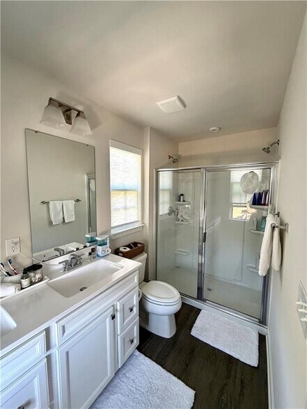 Building Photo - 2000 Fortuna St