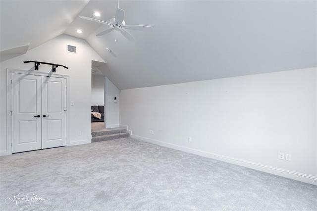 Building Photo - 2112 Old Grove Cir