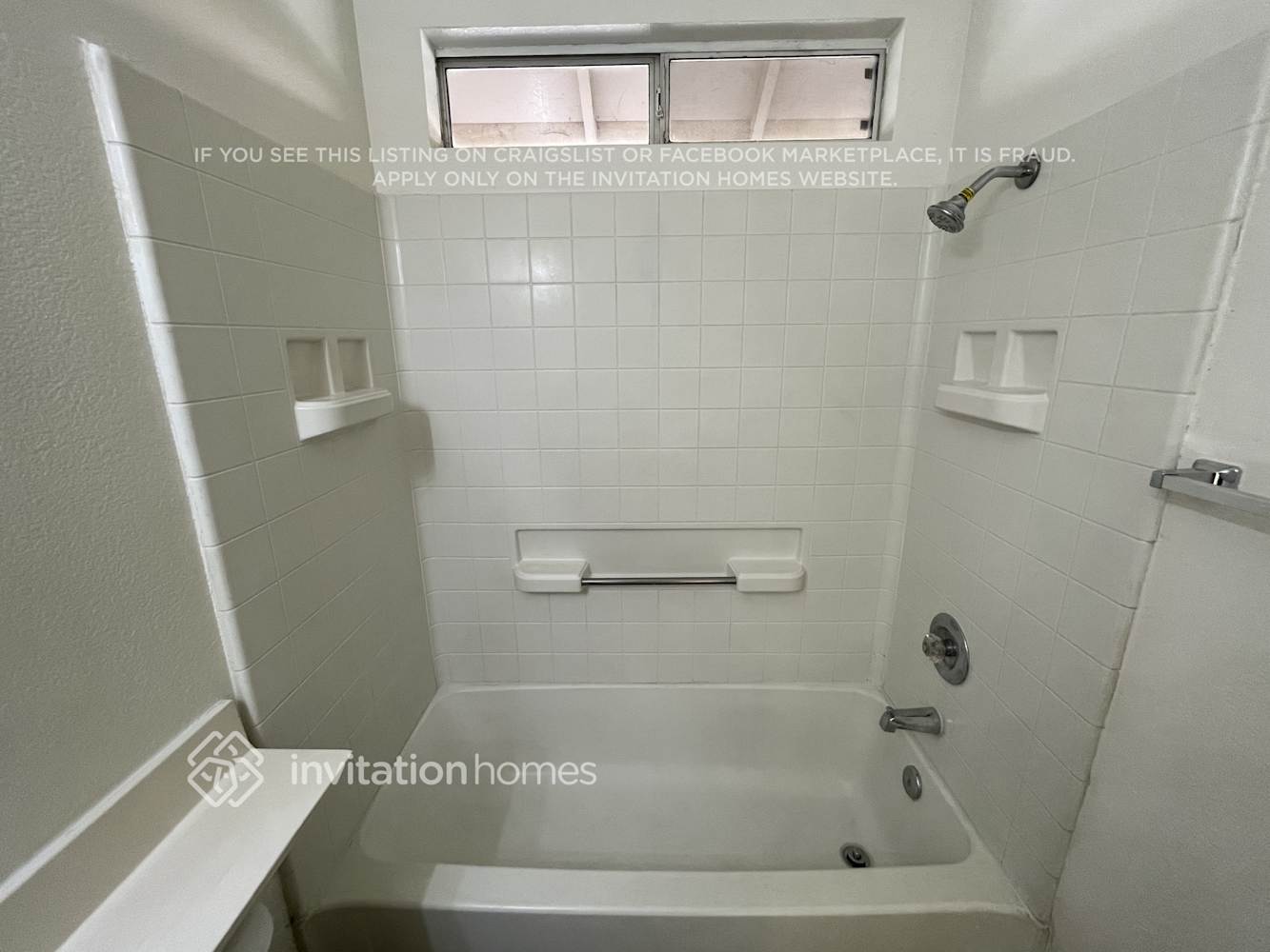 Building Photo - 1144 La Mesa St