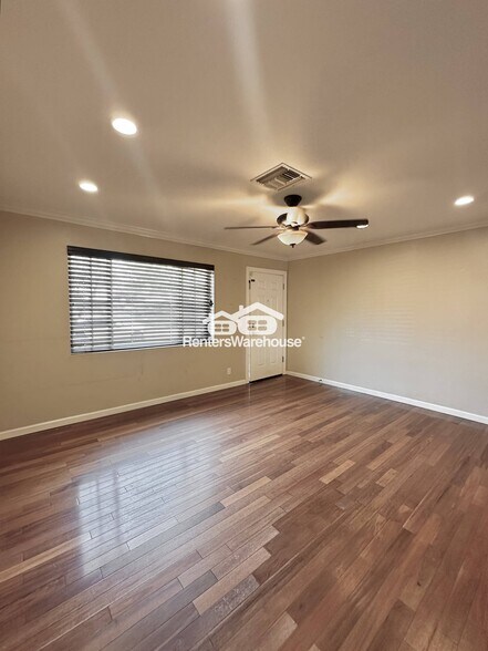 Building Photo - 1002 E Griswold Rd