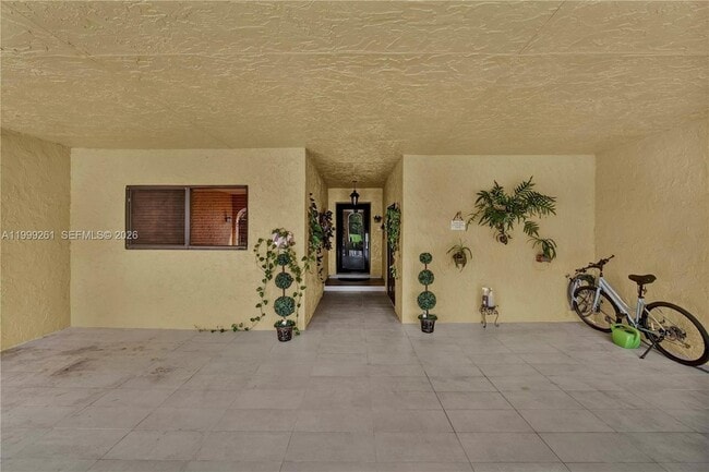 Building Photo - 3996 Estepona Ave