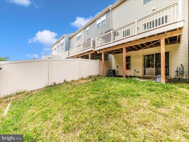 Building Photo - 7129 Bodkin Wy