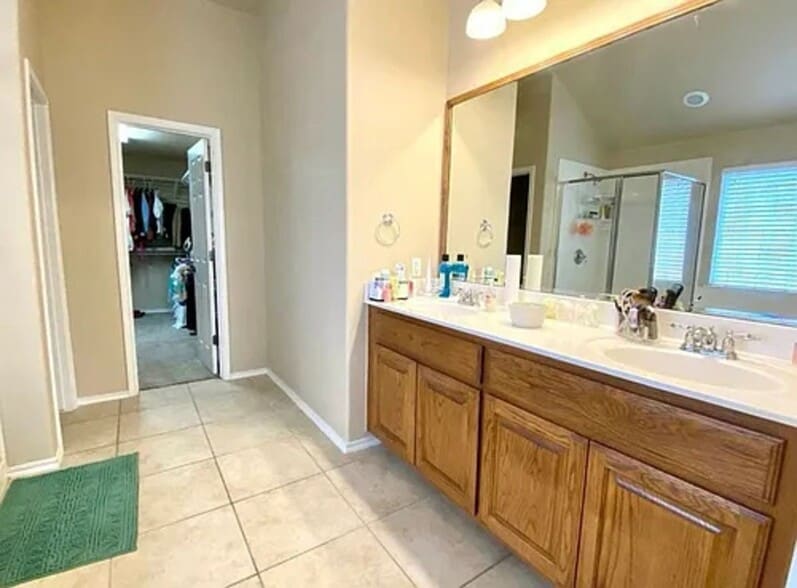Building Photo - 3400 Trickling Springs Way