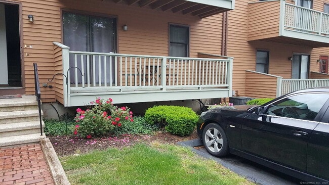 Building Photo - 405 Glendale Ave