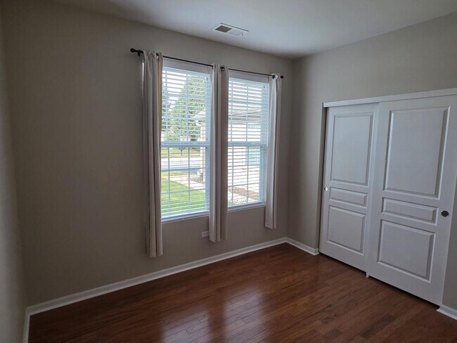Building Photo - 2772 Cascade Falls Cir