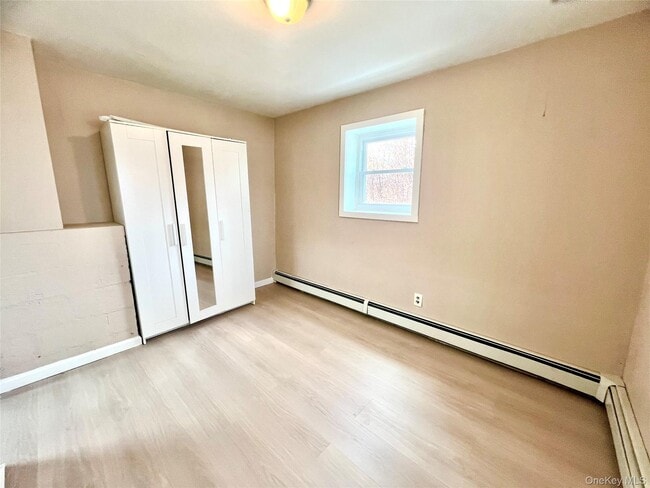 Building Photo - 21 Clark St