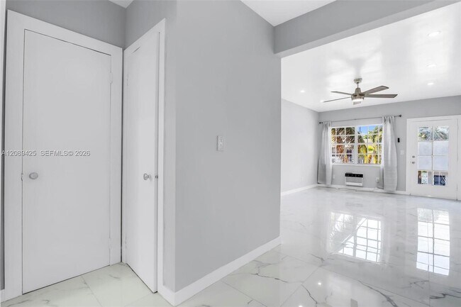 Building Photo - 635 8th St