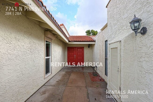 Building Photo - Resort Style Living