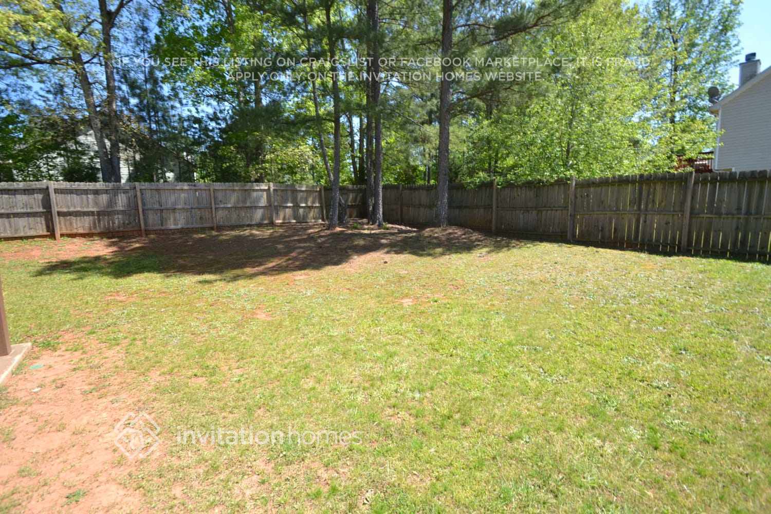 Building Photo - 300 Fieldstone Ln