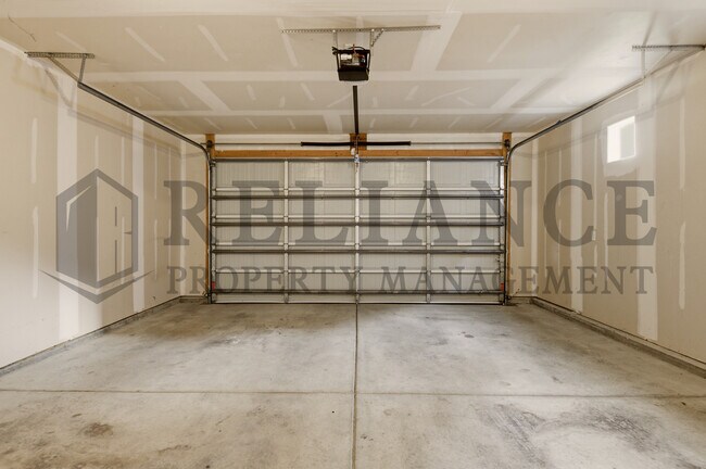 Building Photo - 4647 E 45th St N