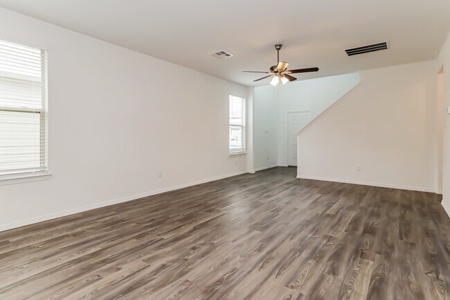 Building Photo - 16750 Rover Ln
