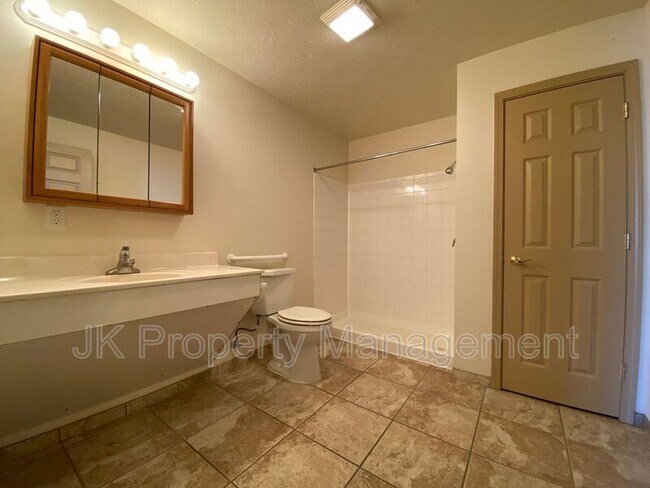 Building Photo - 5112 4th Ave N