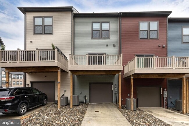 Building Photo - 297 Freshet Ln