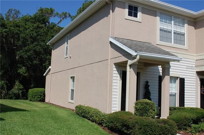 Building Photo - 5862 Fishhawk Ridge Dr