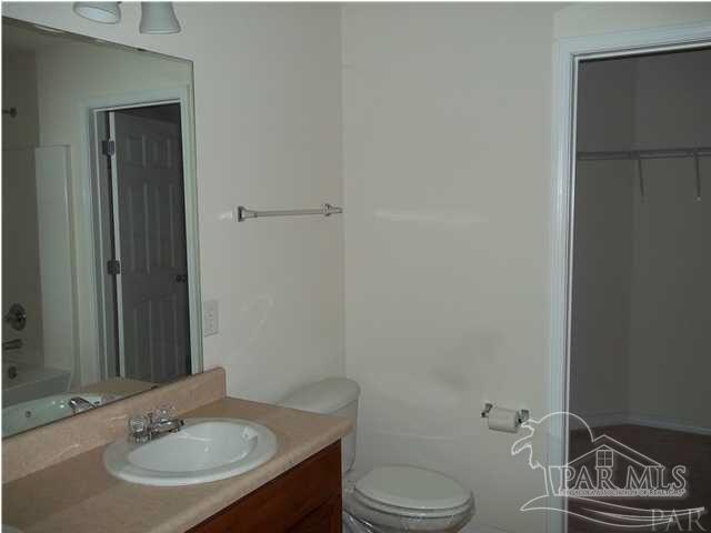 Building Photo - 5121 Cocoa Dr