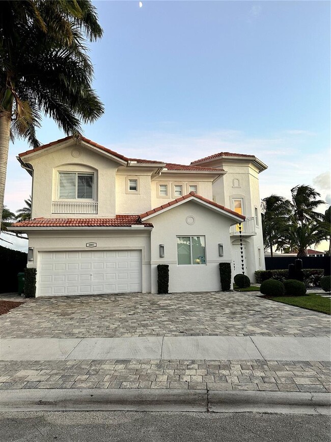 Building Photo - 6801 NW 113th Ct