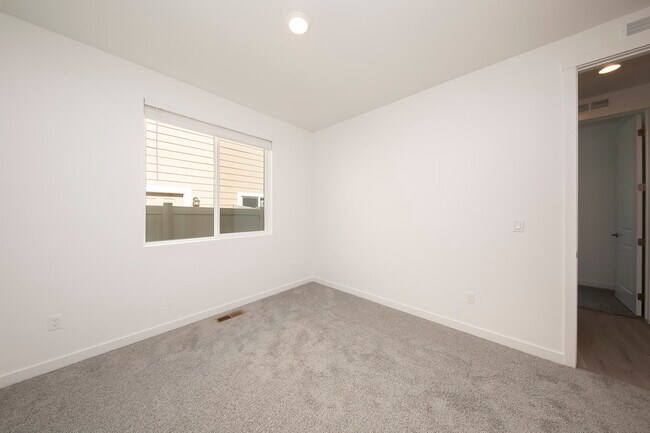 Building Photo - 11171 W Heliopsis Dr