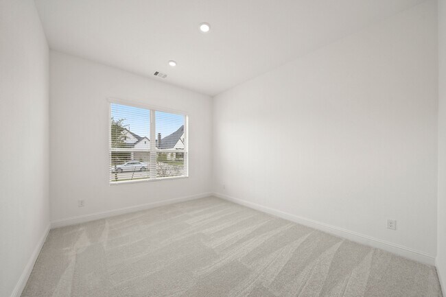 Building Photo - 4627 Windmill Lndg Ln