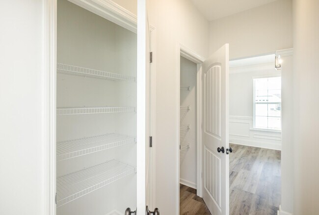 Building Photo - 5270 Copse Dr