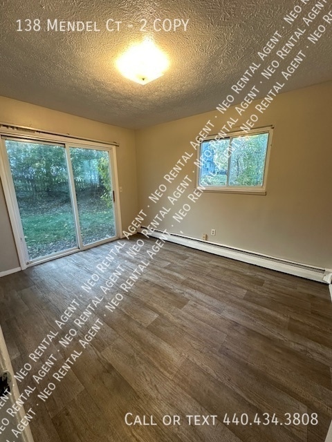 Building Photo - 138 Mendel Ct