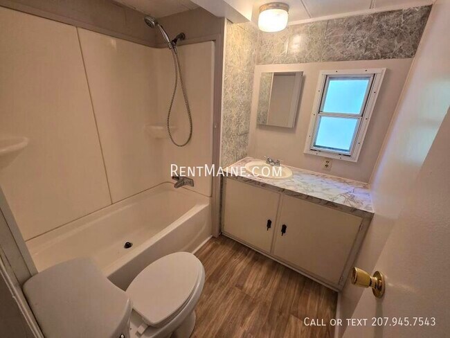 Building Photo - 65 Sweet Fern Dr