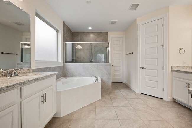 Building Photo - 4055 Woodland Meadow Dr