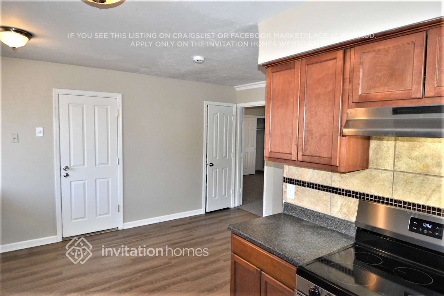 Building Photo - 8520 N 33rd Dr