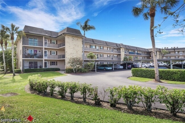 Building Photo - 4912 Tamiami Trl E