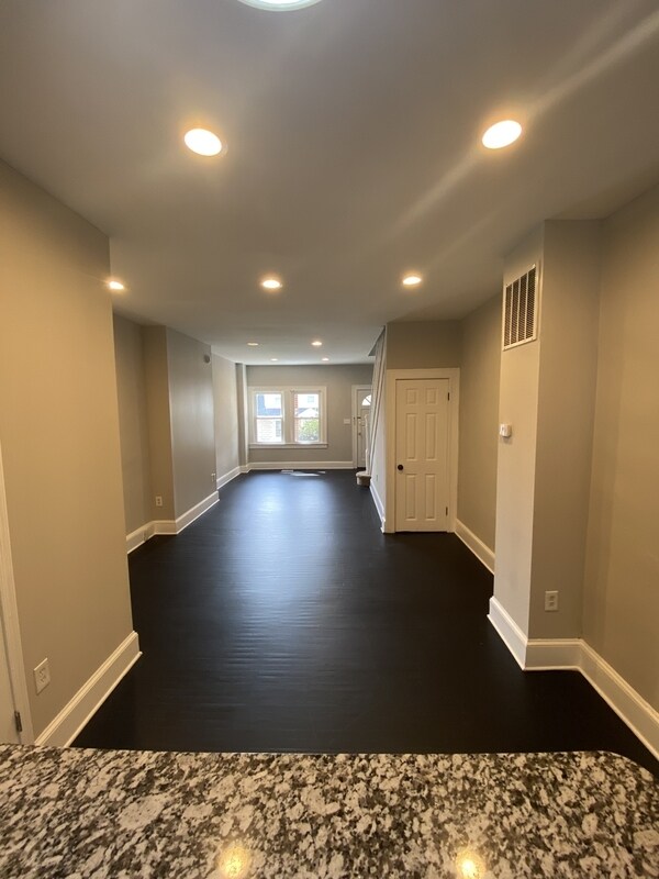 Building Photo - 4110 Harris Ave