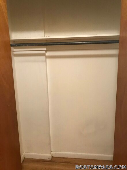 Building Photo - 2018 Commonwealth Ave