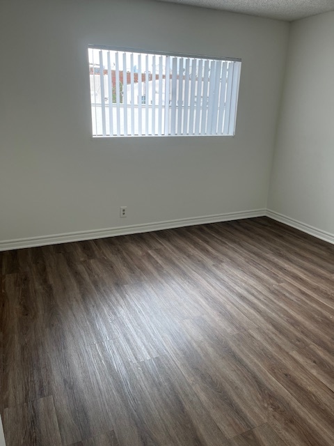 Building Photo - 2928 Leeward Ave