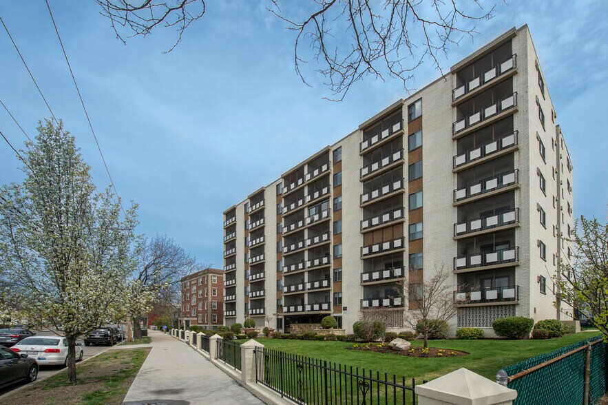 Building Photo - 376 Massachusetts Ave