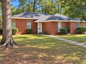 Building Photo - 6501 Sweet Gum Dr
