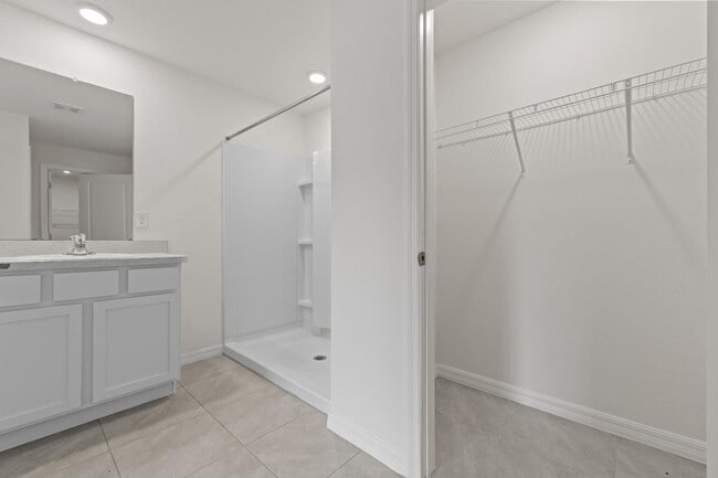 Building Photo - Recently Updated One Story - 4BR For Rent