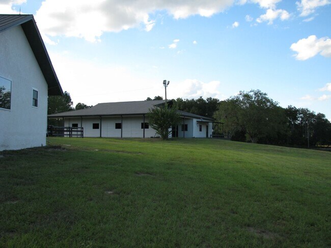 Building Photo - Beautiful 11.16 Acre Farm with Lots of Ame...