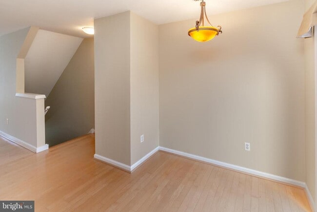 Building Photo - 62 Church St