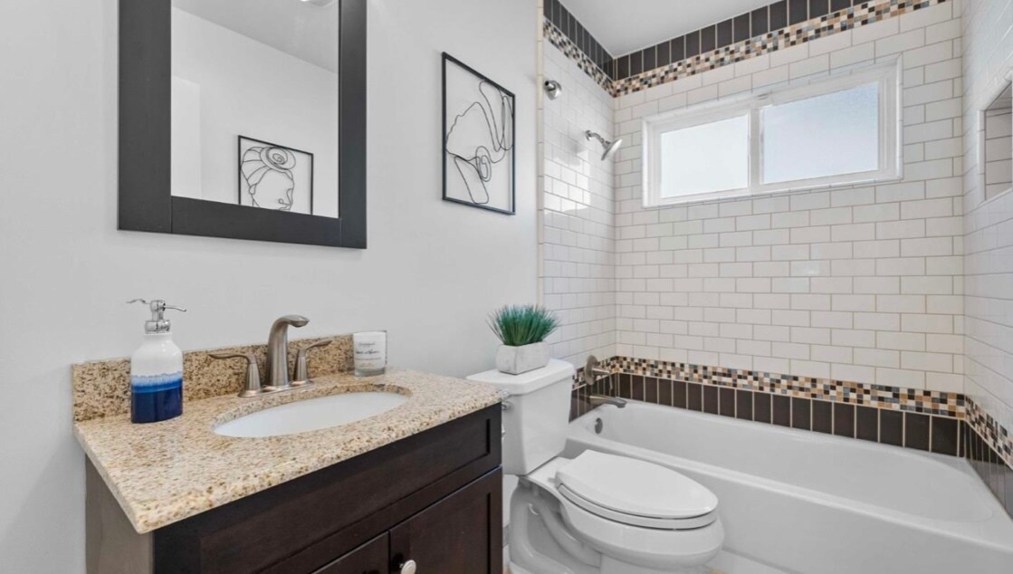 Building Photo - 4419 Jonquil Dr