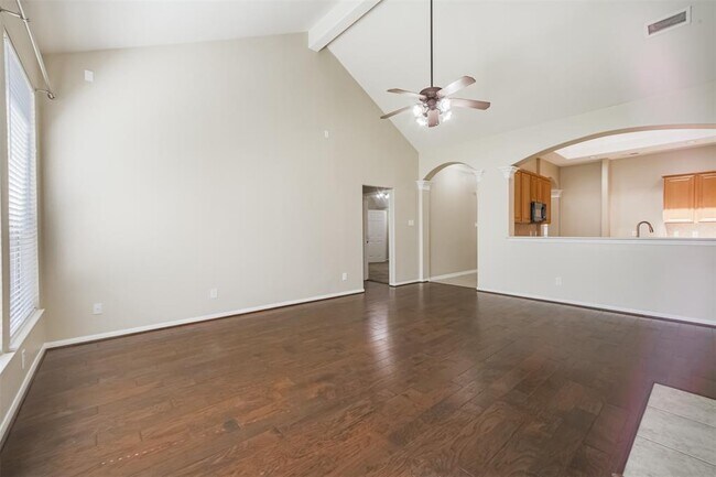 Building Photo - 15810 Cypress Hall Dr