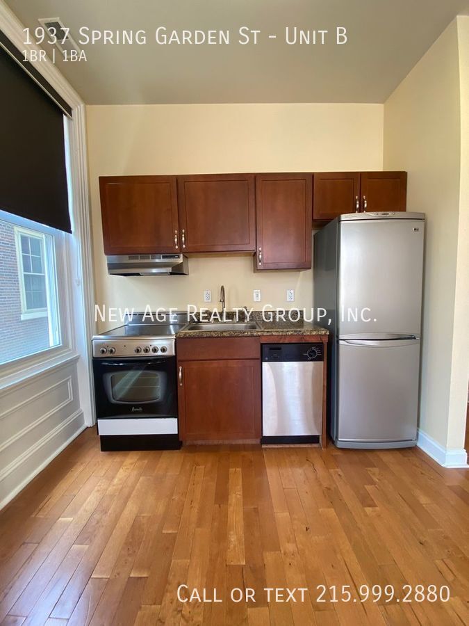 Building Photo - 1937 Spring Garden St