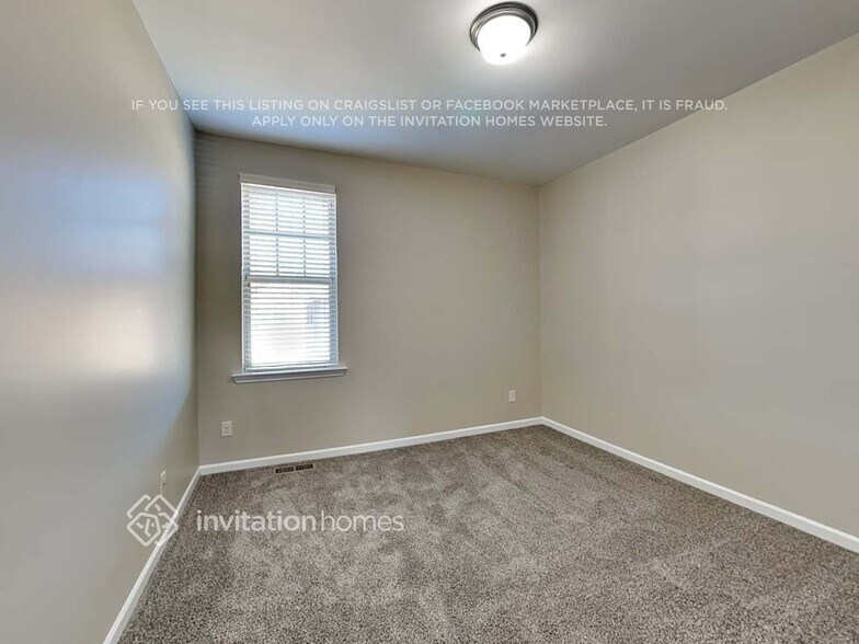 Building Photo - 60 Crest Cir