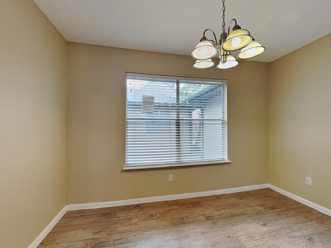 Building Photo - 4815 Diehlwood Pl
