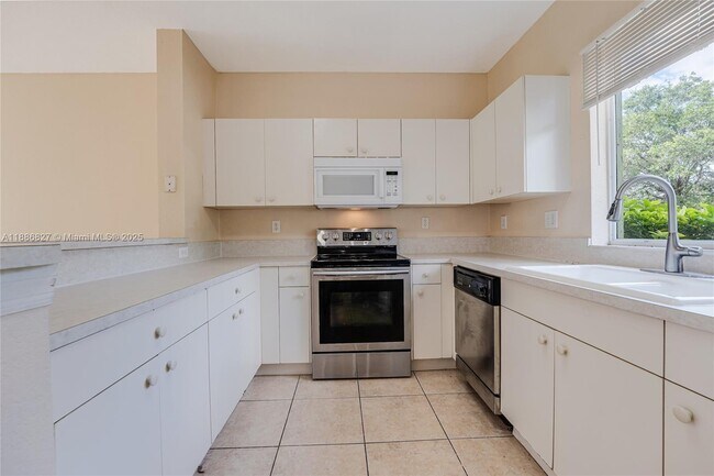 Building Photo - 20437 NW 15th Ave