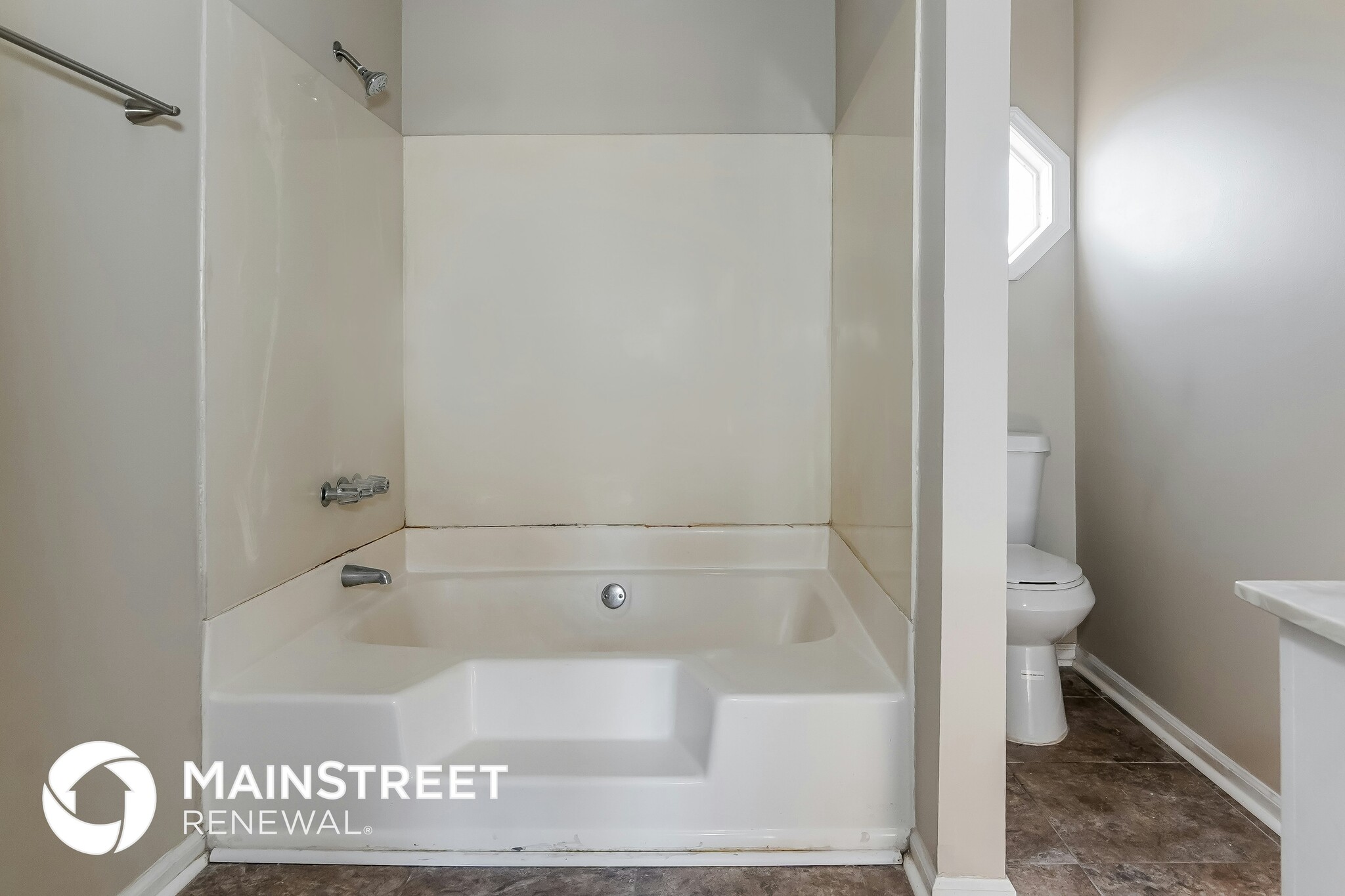 Building Photo - 1446 Glynn Oaks Dr SW