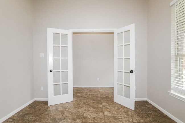 Building Photo - 7415 Durango Creek Dr