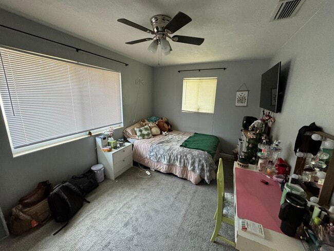 Building Photo - 3125 W University Ave