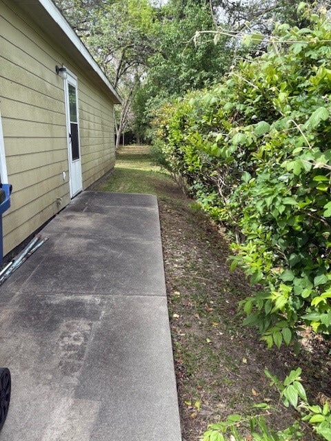 Building Photo - 619 N Vionett Ln