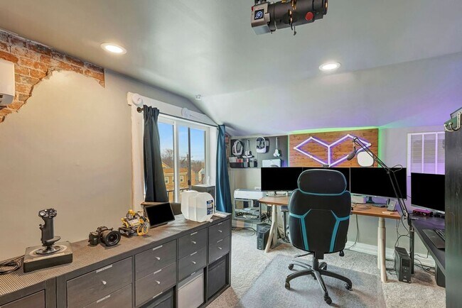 Building Photo - Charming 3BR Duplex in Covington