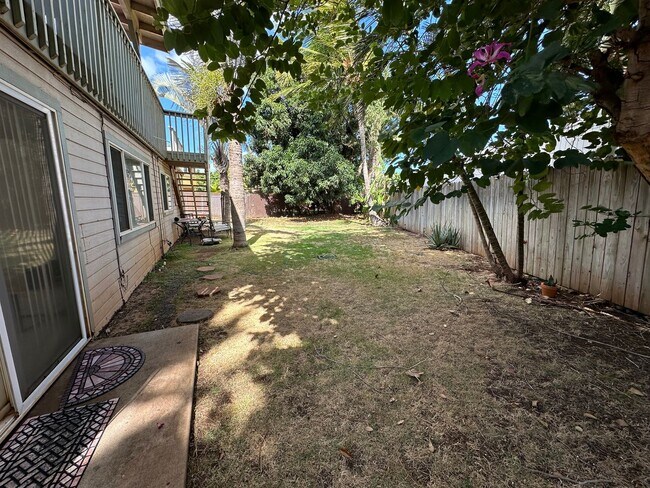 Building Photo - 42 Waikalani Pl